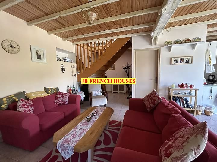 2 bed stone house for sale near Caribet