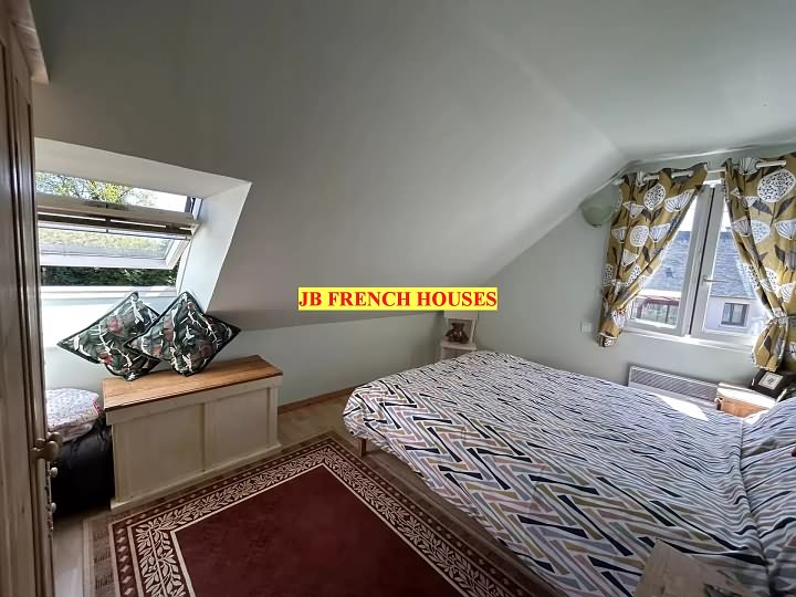 2 bed stone house for sale near Caribet