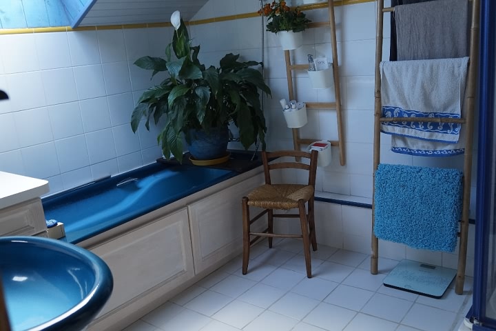 3 bed stone house for sale near Keraden