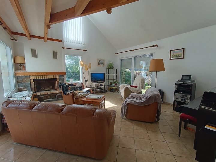 3 bed stone house for sale near Perret
