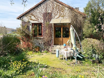 2 bed château for sale near Grand Bueix