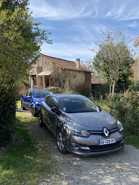 2 bed château for sale near Grand Bueix