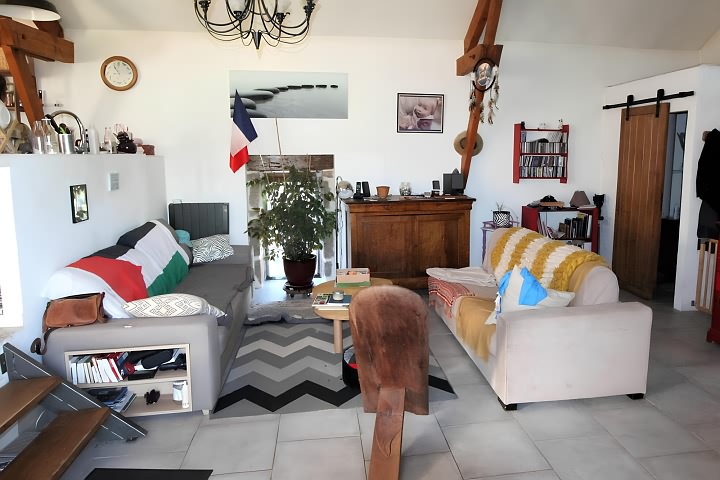 2 bed stone house for sale near Bujaleuf