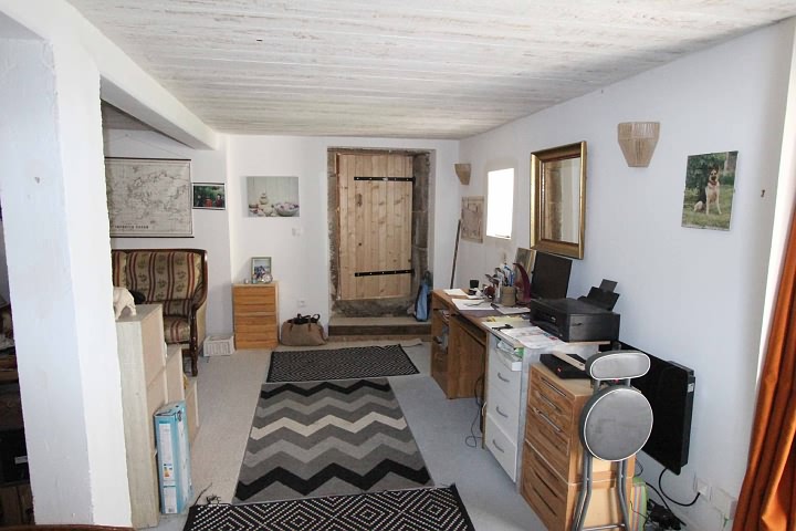 2 bed stone house for sale near Bujaleuf