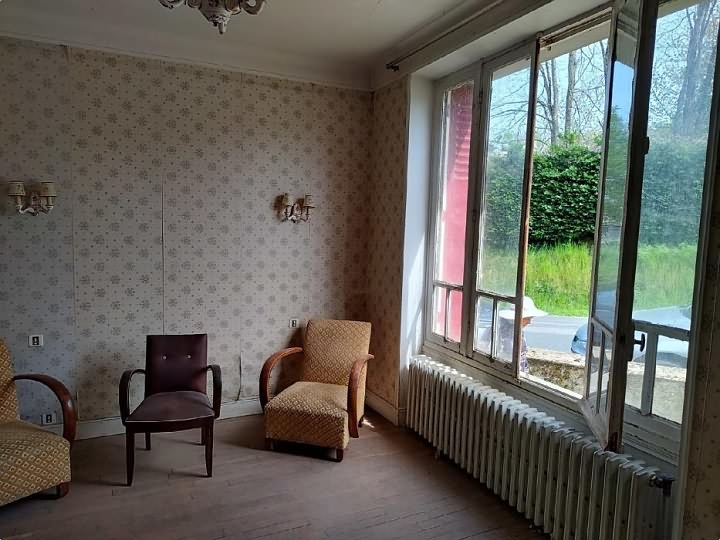 Natuurstenen huis met 5 slaapkamers te koop nabij Gest