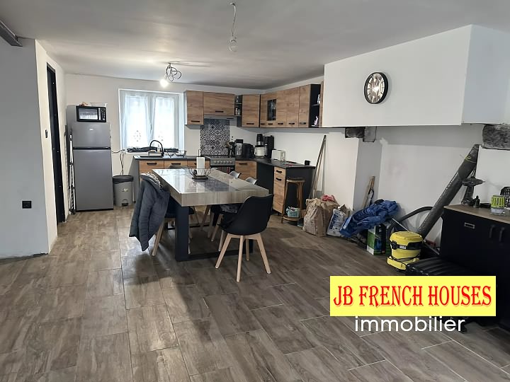 3 bed stone house for sale near Noth