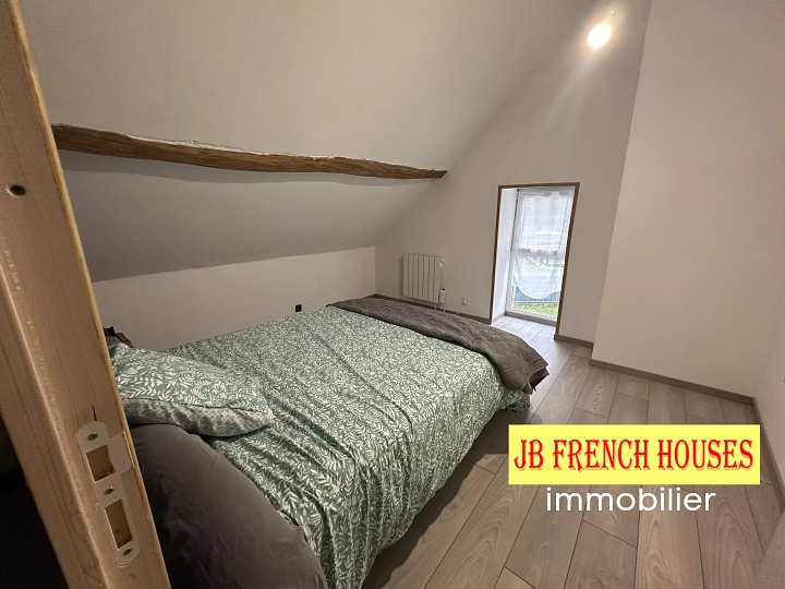 3 bed stone house for sale near Noth