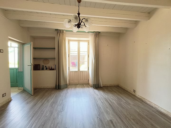 5 bed stone house for sale near Gentray