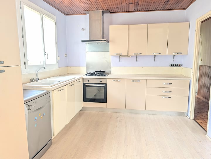 5 bed house for sale near Gentray