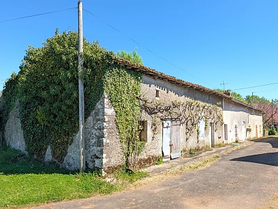 2 bed stone house for sale near Gentray