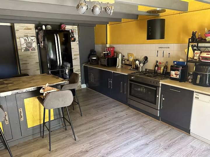 5 bed château for sale near Chez Vécant