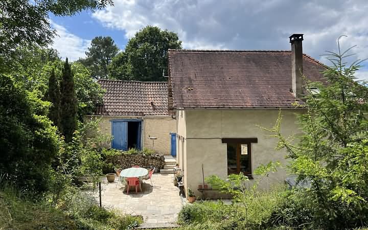 5 bed stone house for sale near Ajat