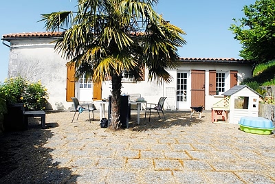 1 bed stone house for sale near Vanxains
