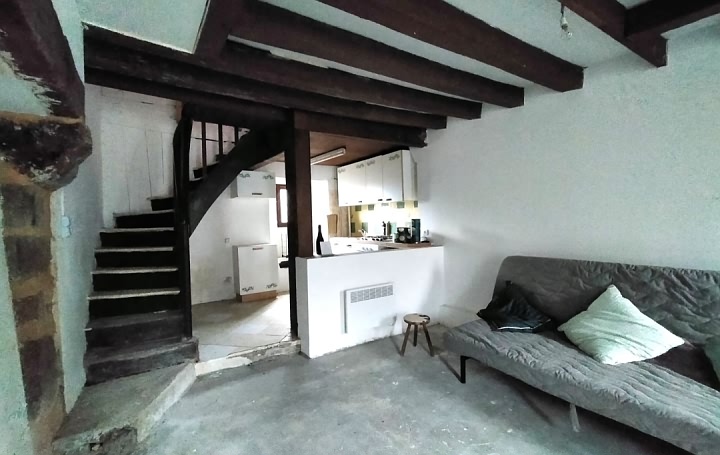 2 bed stone house for sale near Averton