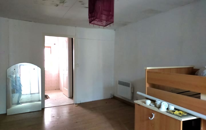 2 bed stone house for sale near Averton