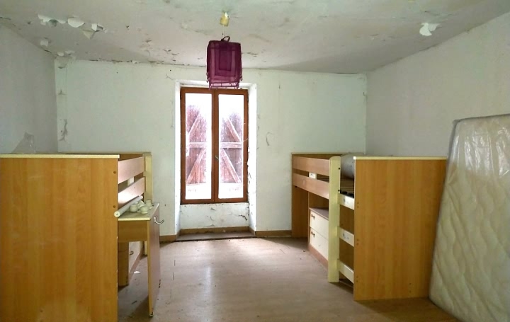 2 bed stone house for sale near Averton