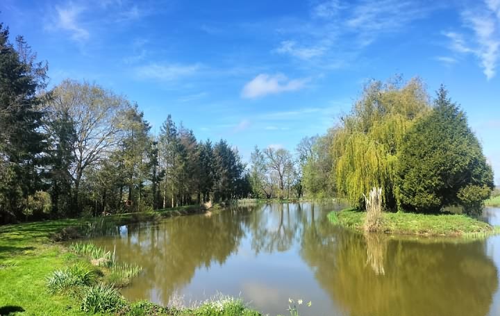 Plot of land for sale near Averton