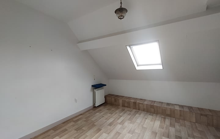 3 bed stone house for sale near Averton