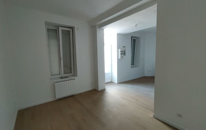 2 bed stone house for sale near Averton