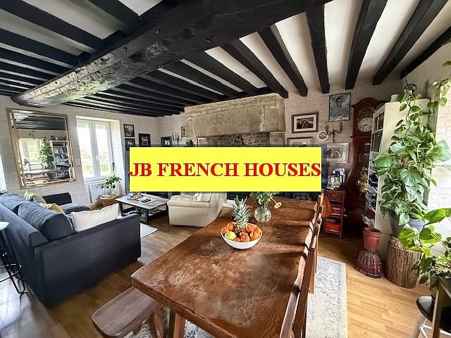 2 bed stone house for sale near Banvou