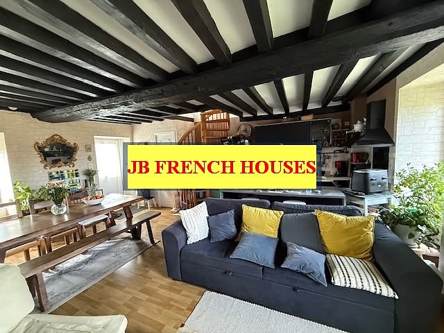 2 bed stone house for sale near Banvou