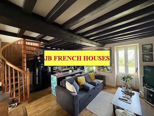 2 bed stone house for sale near Banvou