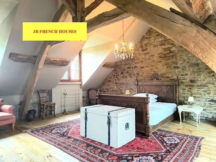 3 bed stone house for sale near Lesbois