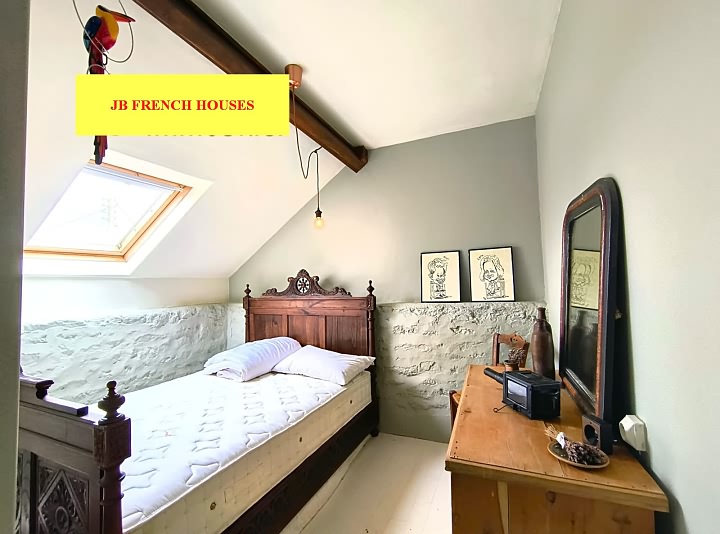 3 bed stone house for sale near Lesbois