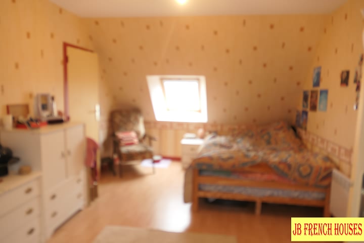 3 bed stone house for sale near Vengeons