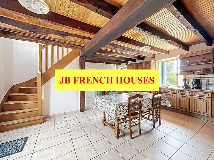 5 bed stone house for sale near Colomel
