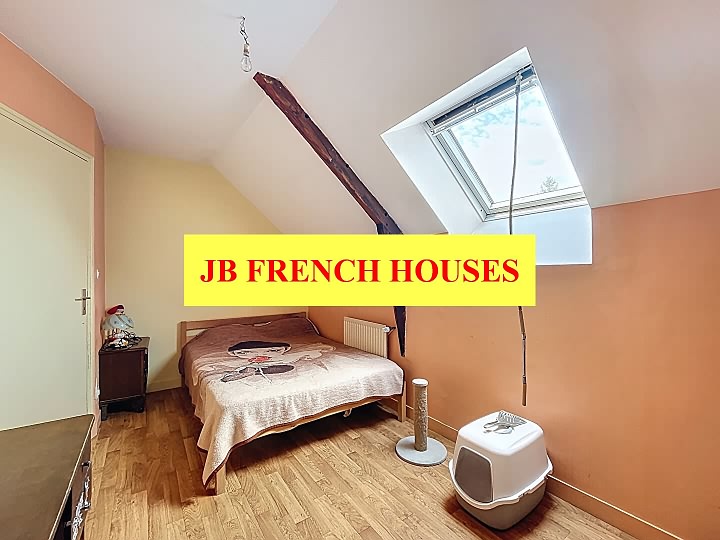 5 bed stone house for sale near Colomel
