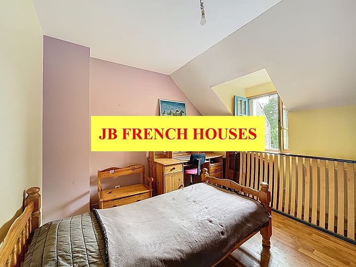 5 bed stone house for sale near Colomel