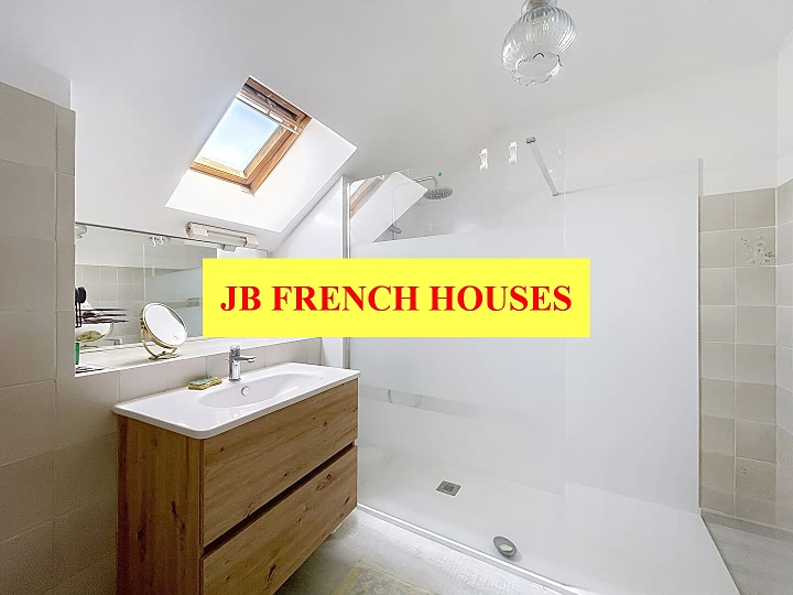 3 bed stone house for sale near Loutehel