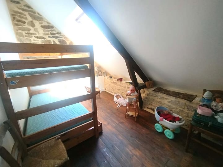 5 bed stone house for sale near Perret