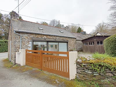 2 bed stone house for sale near Perret