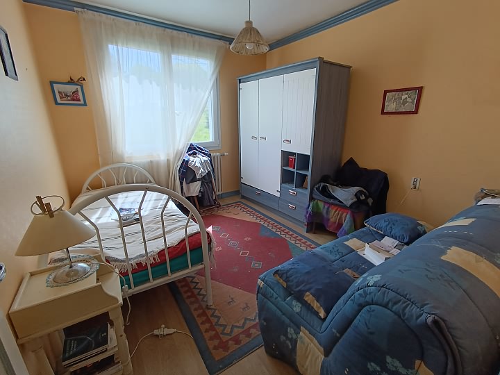3 bed house for sale near Perret