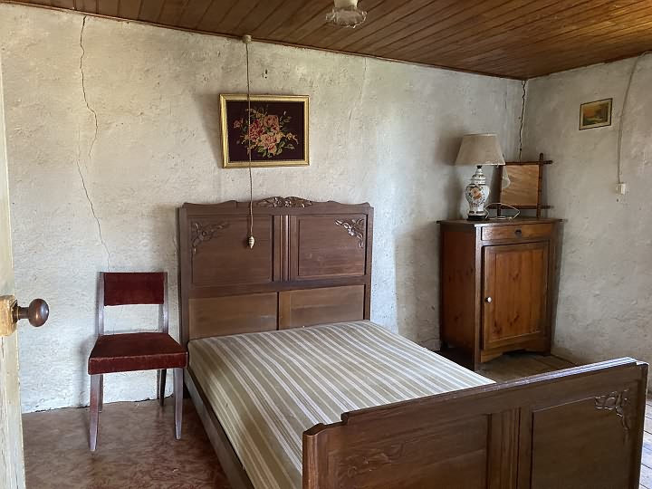 3 bed stone house for sale near Bujaleuf