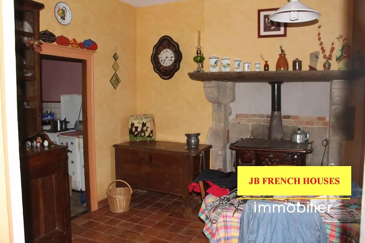 3 bed stone house for sale near Glénic