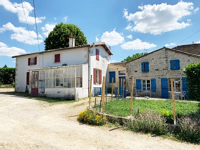 7 bed stone house for sale near Gentray