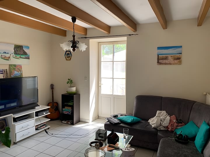7 bed stone house for sale near Gentray