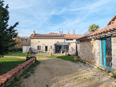 5 bed stone house for sale near Gentray