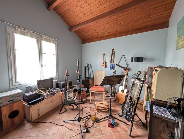 5 bed stone house for sale near Gentray