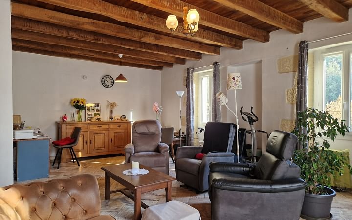 2 bed stone house for sale near Castels