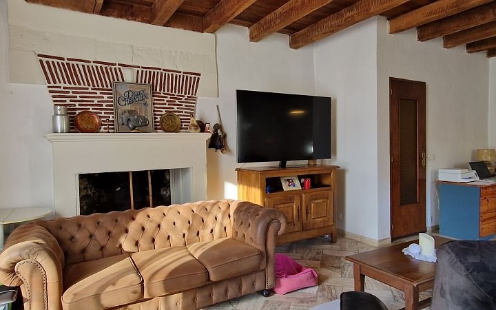 2 bed stone house for sale near Castels