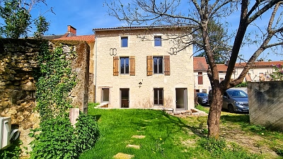 3 bed stone house for sale near Goulat
