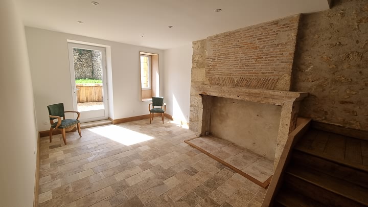 3 bed stone house for sale near Goulat