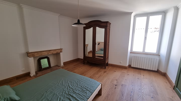 3 bed stone house for sale near Goulat