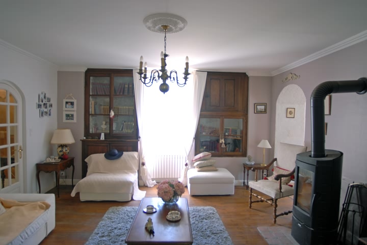 4 bed stone house for sale near Vanxains