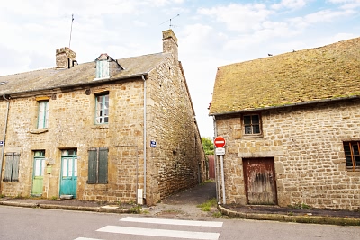 2 bed stone house for sale near Mantilly