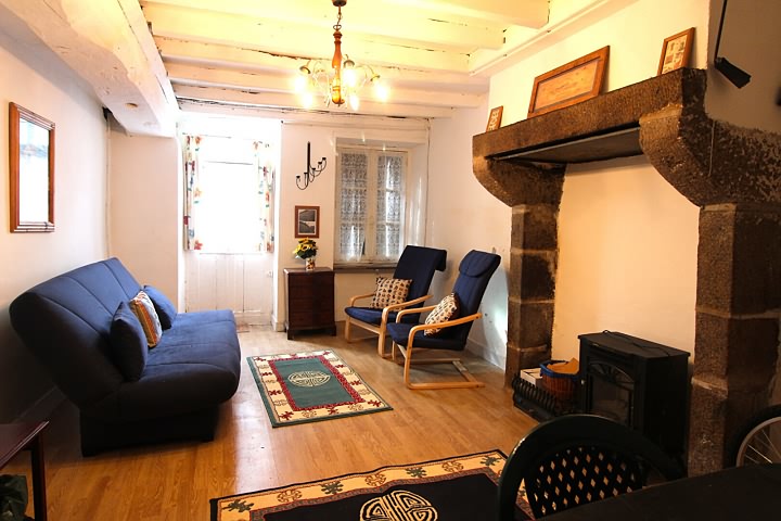 2 bed stone house for sale near Mantilly
